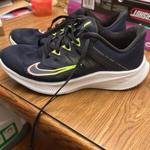 Nike Quest running shoes